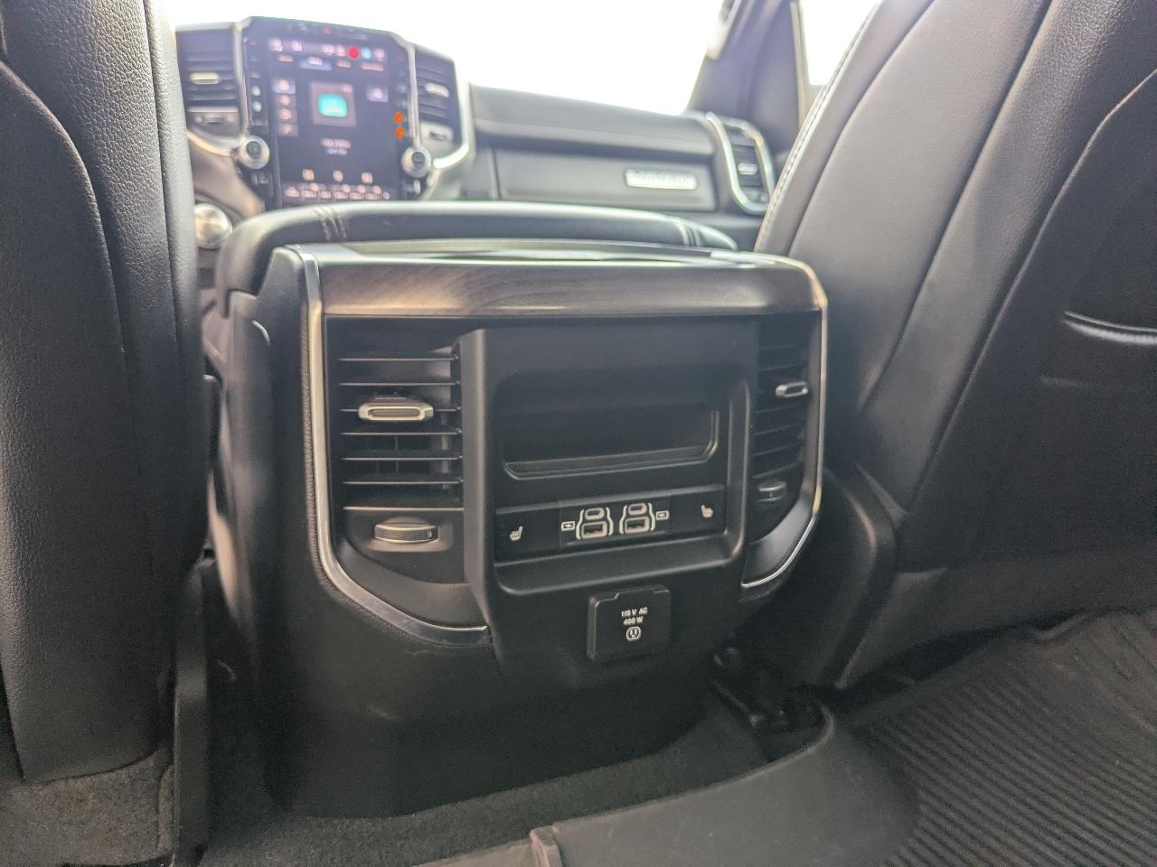 RAM 1500 Laramie Crew Cab SWB 4WD 2025