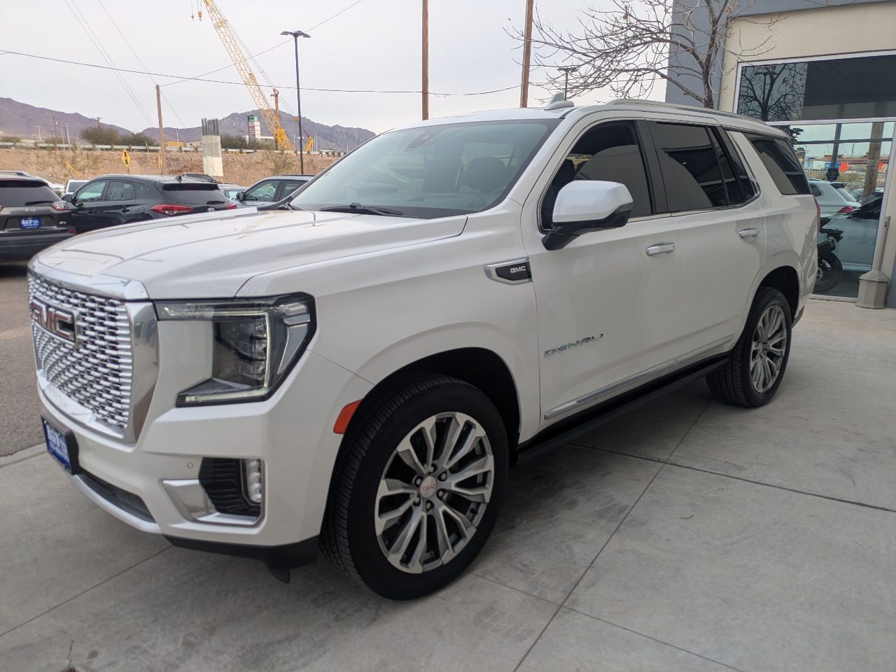 GMC Yukon Denali 4WD 2021