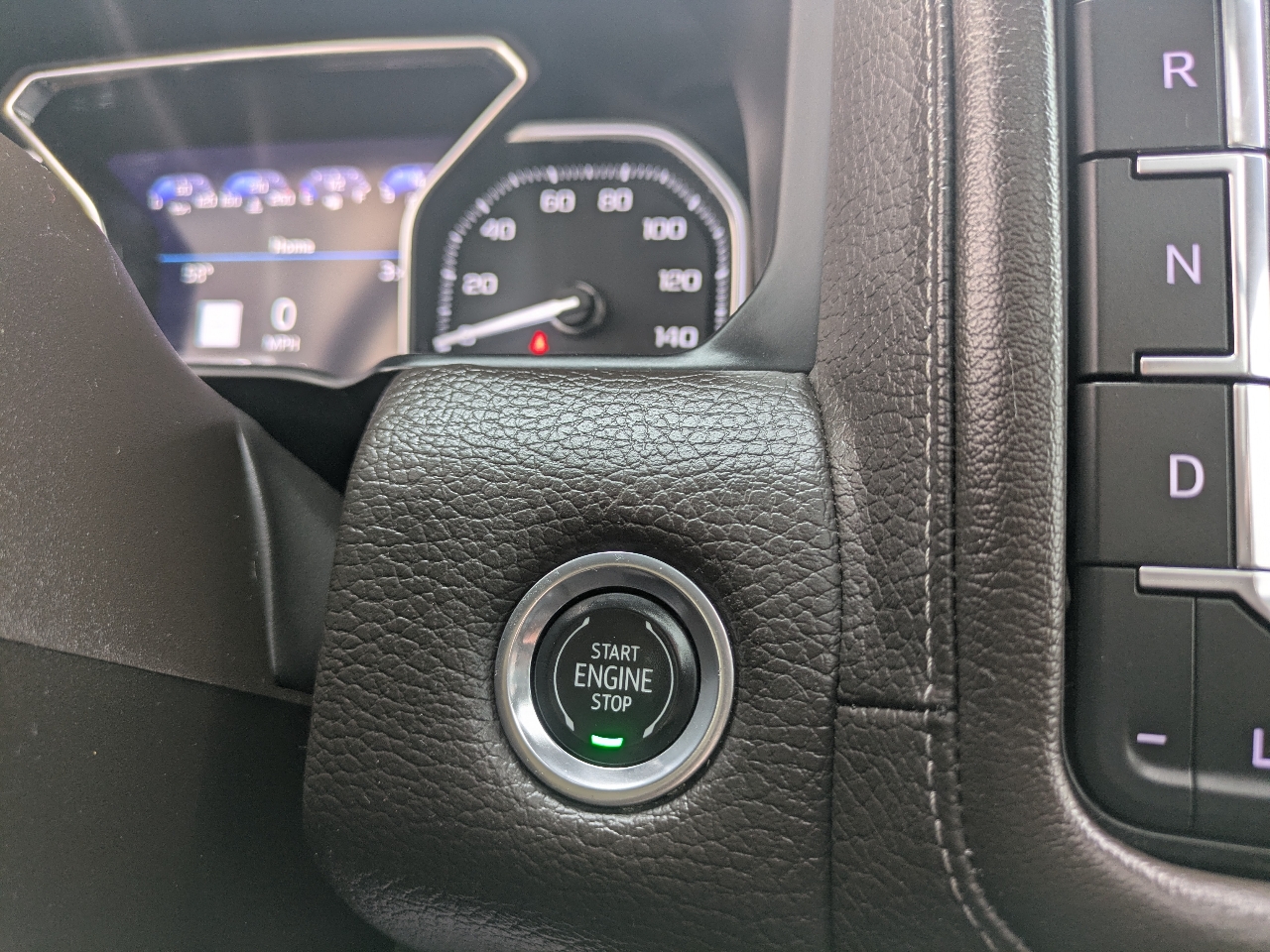 GMC Yukon Denali 4WD 2021