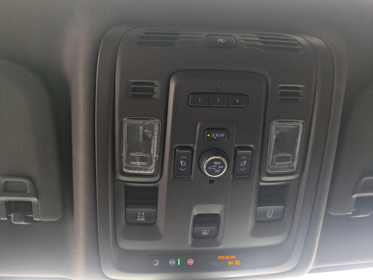 GMC Yukon Denali 4WD 2021