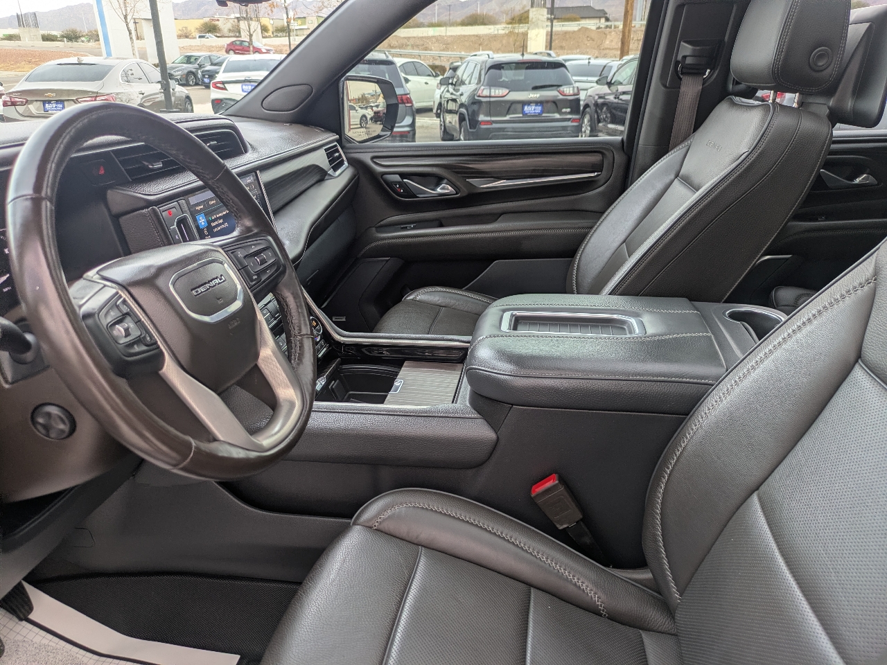 GMC Yukon Denali 4WD 2021