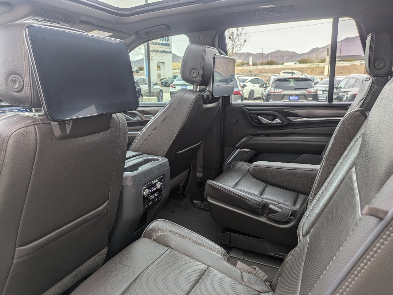 GMC Yukon Denali 4WD 2021