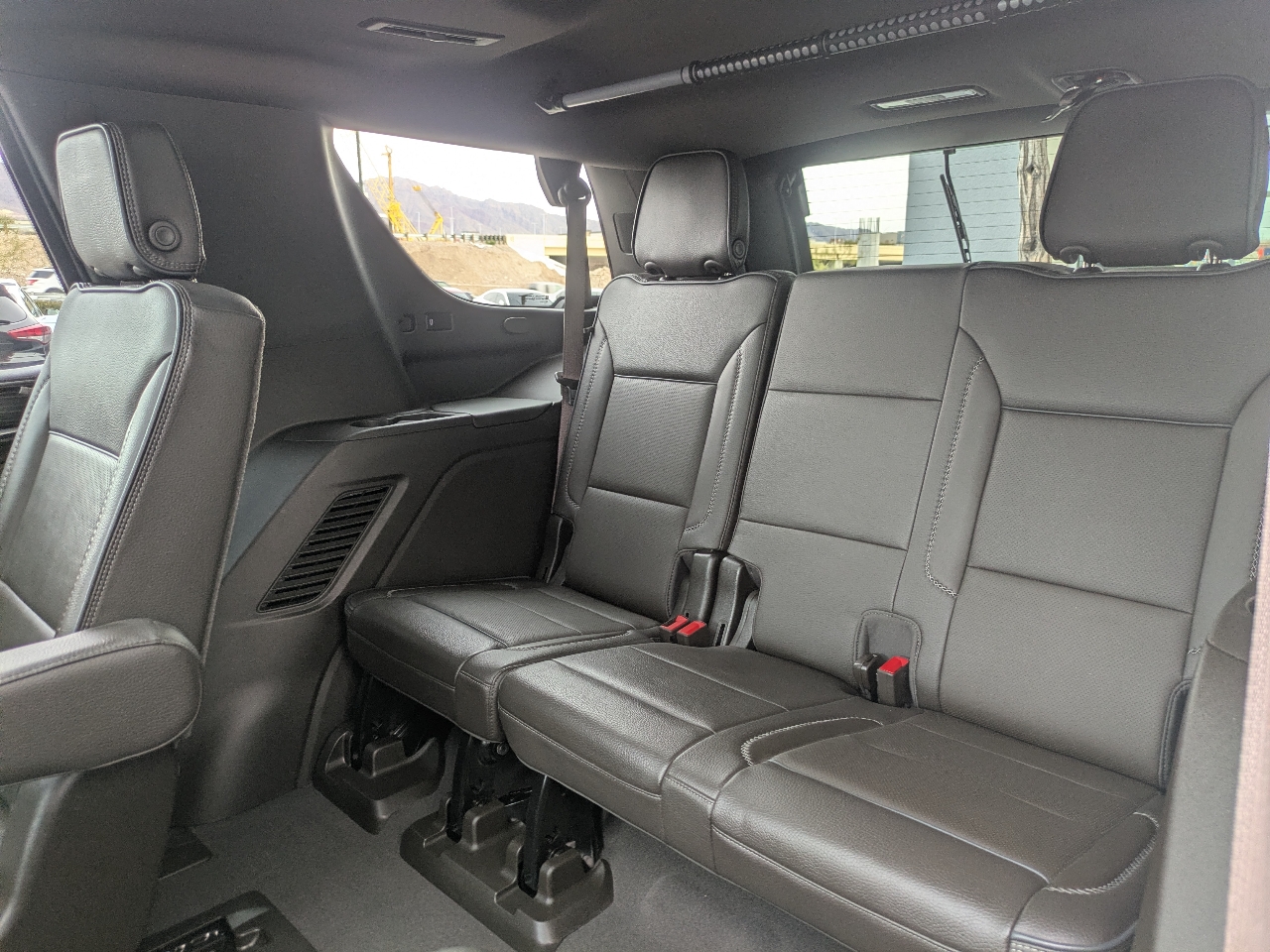 GMC Yukon Denali 4WD 2021