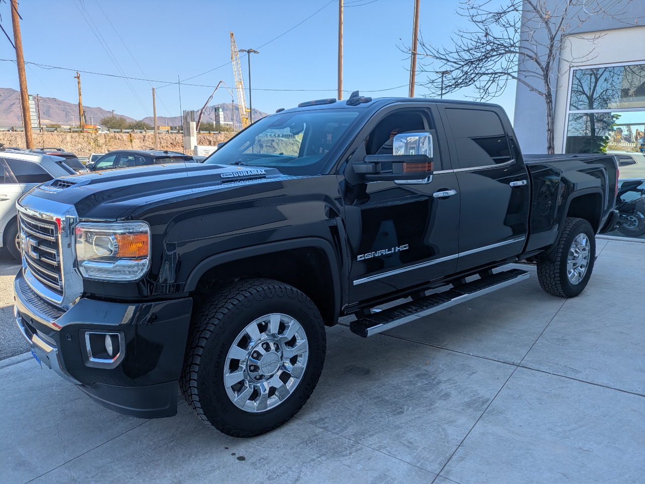 GMC Sierra 2500HD Denali Crew Cab 4WD 2018