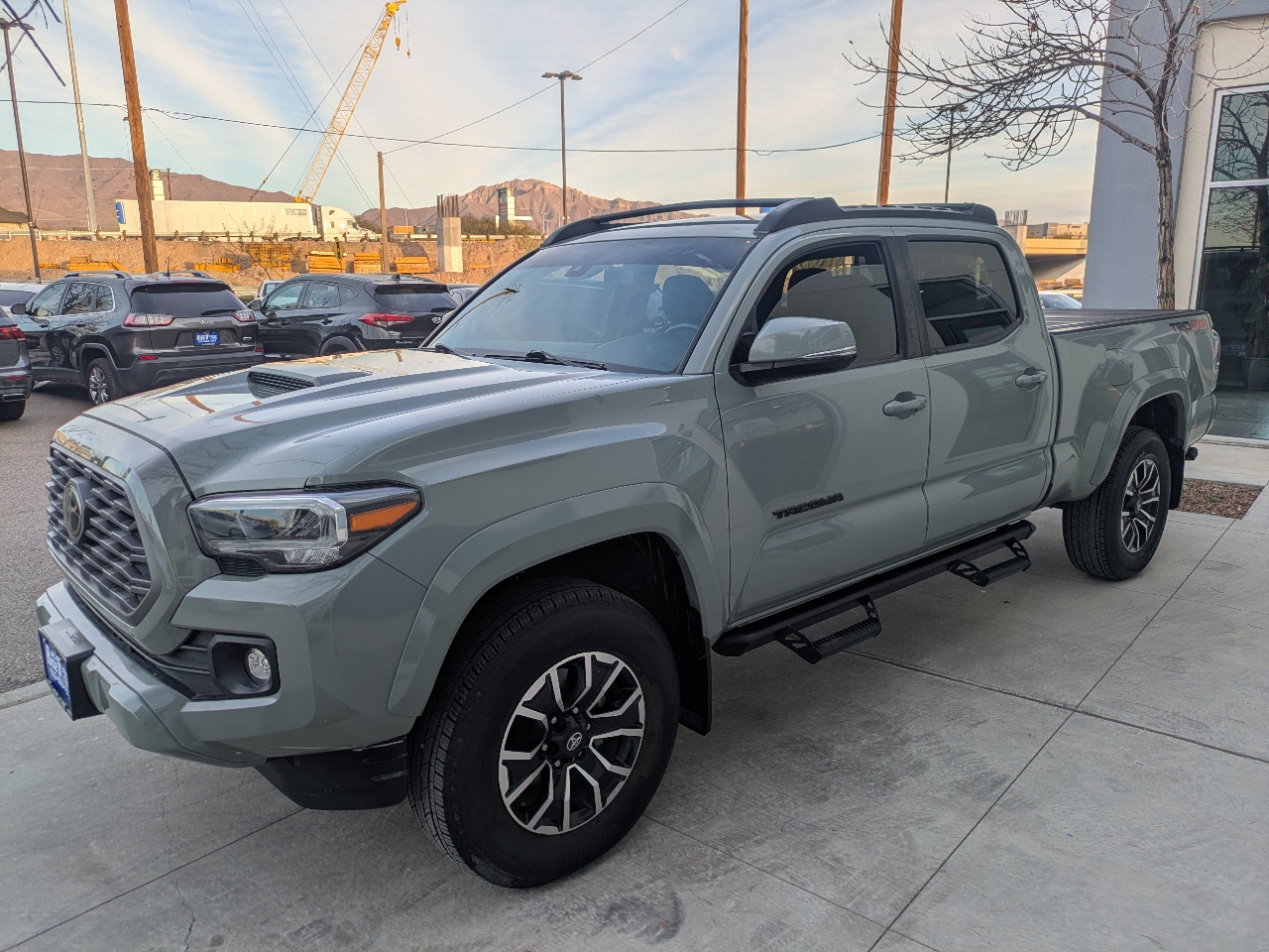 Toyota Tacoma SR5 Double Cab Super Long Bed V6 6AT 4WD 2022