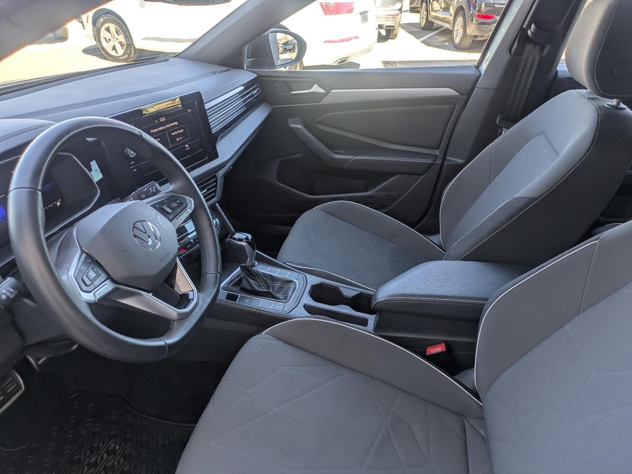 Volkswagen Jetta Sport 2025