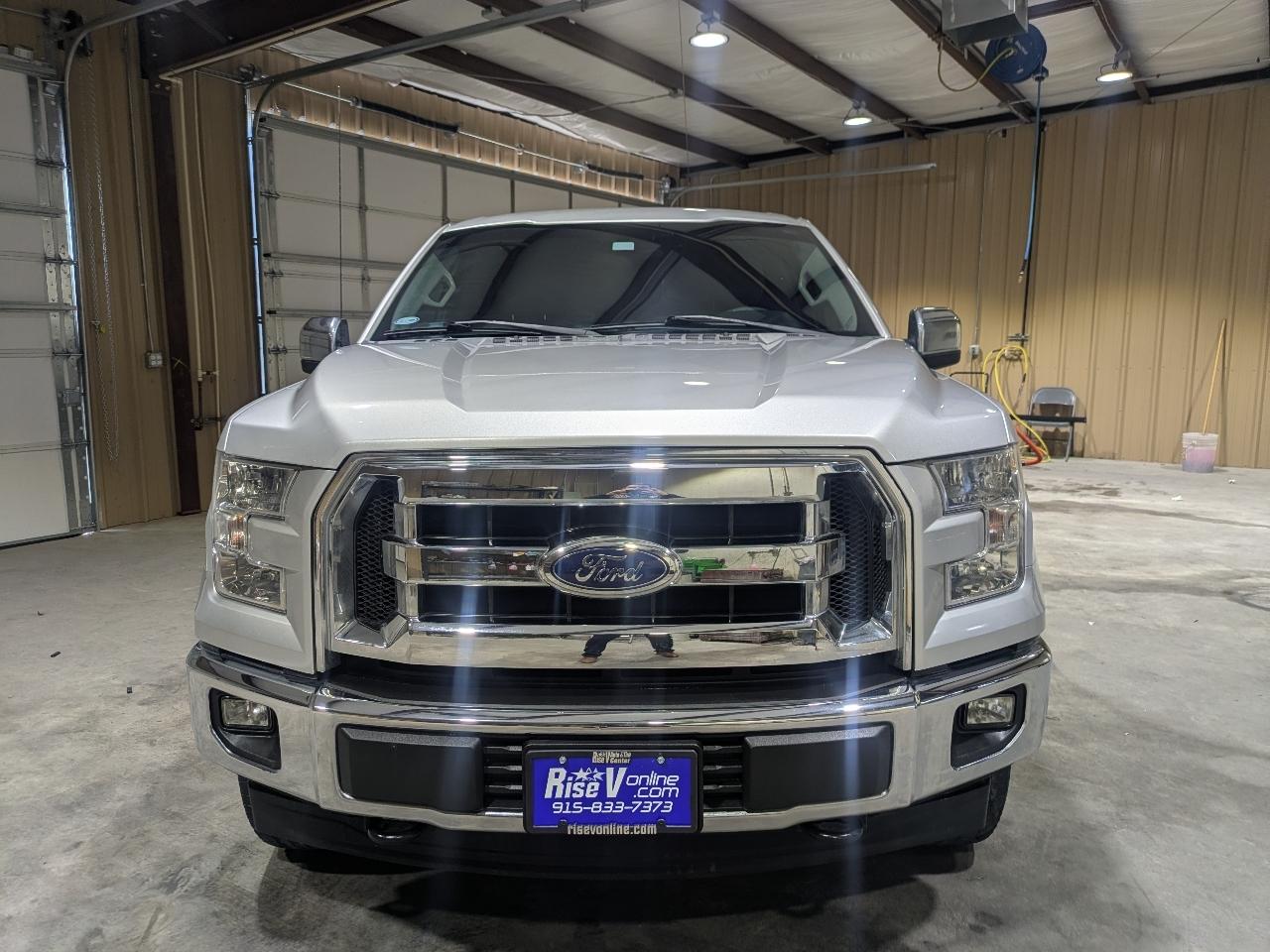 Ford F-150 XLT Reg. Cab Short Bed 4WD 2017