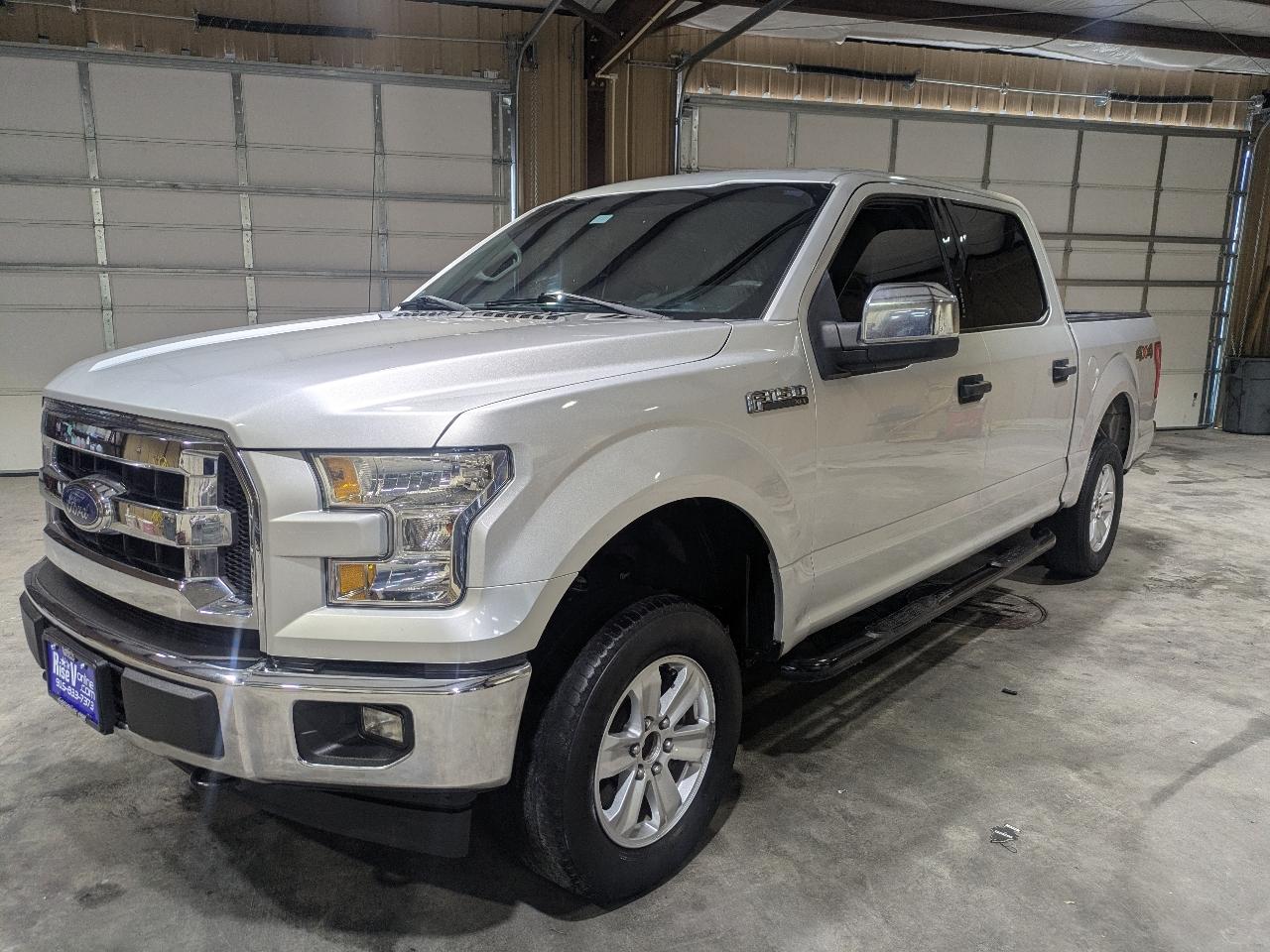 Ford F-150 XLT Reg. Cab Short Bed 4WD 2017