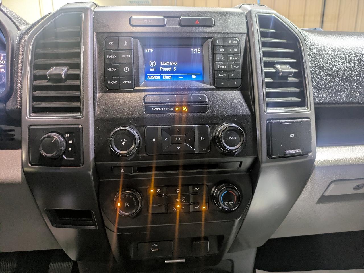 Ford F-150 XLT Reg. Cab Short Bed 4WD 2017