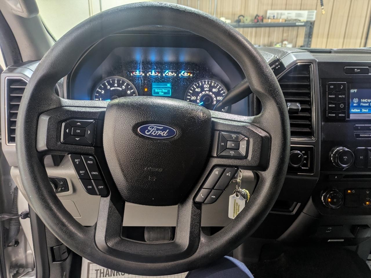 Ford F-150 XLT Reg. Cab Short Bed 4WD 2017