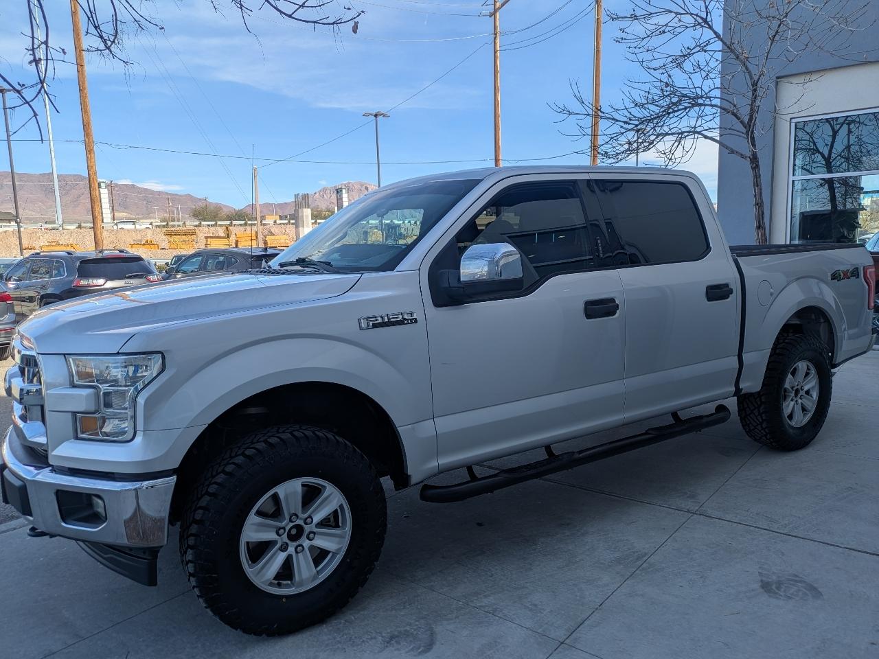 Ford F-150 XLT Reg. Cab Short Bed 4WD 2017