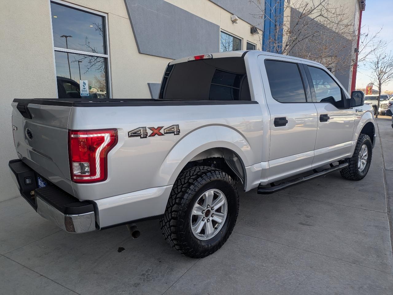 Ford F-150 XLT Reg. Cab Short Bed 4WD 2017