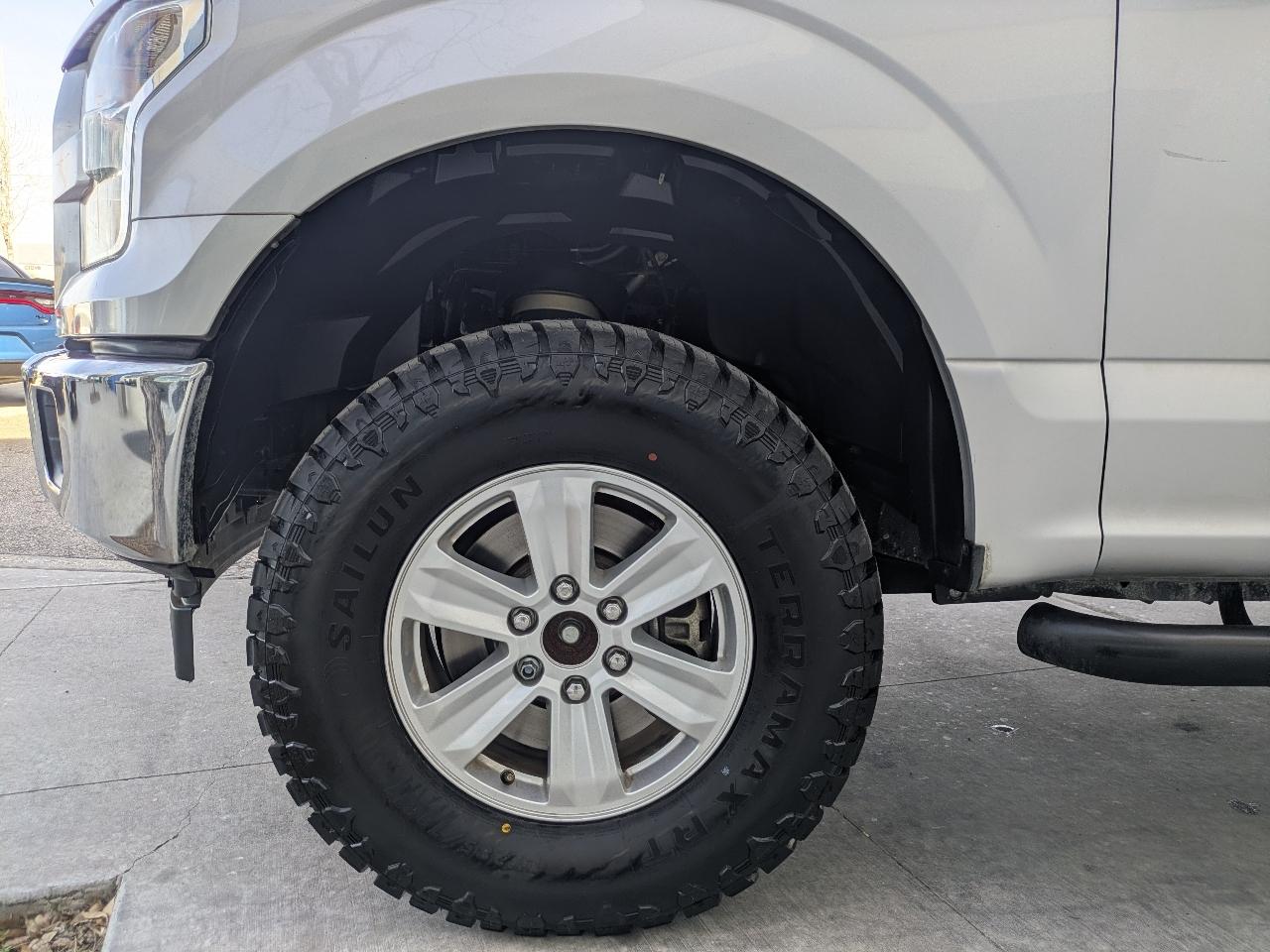 Ford F-150 XLT Reg. Cab Short Bed 4WD 2017