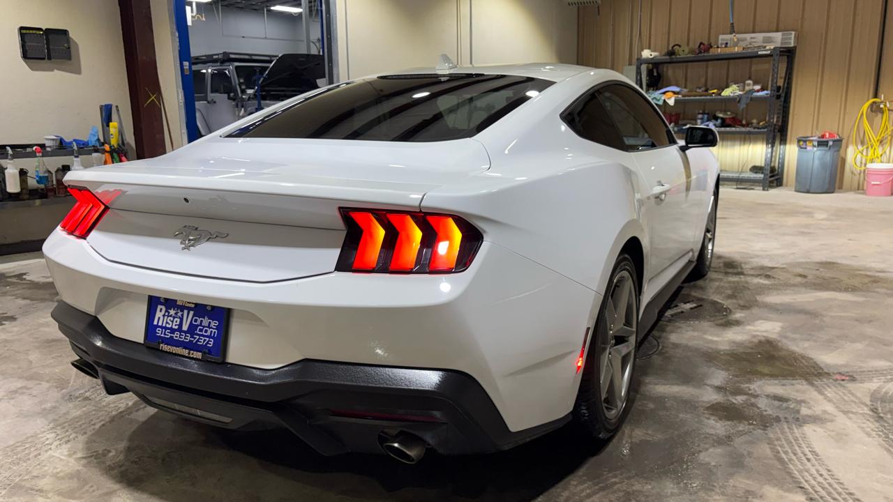 Ford Mustang EcoBoost Premium Coupe 2024