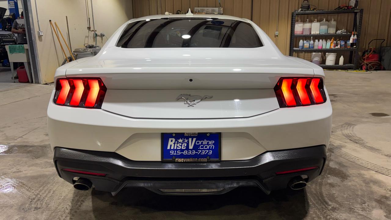 Ford Mustang EcoBoost Premium Coupe 2024