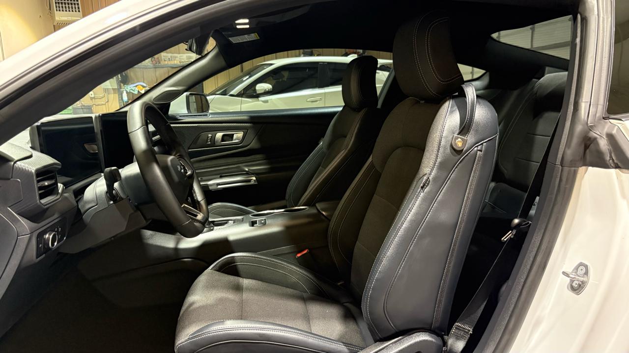 Ford Mustang EcoBoost Premium Coupe 2024