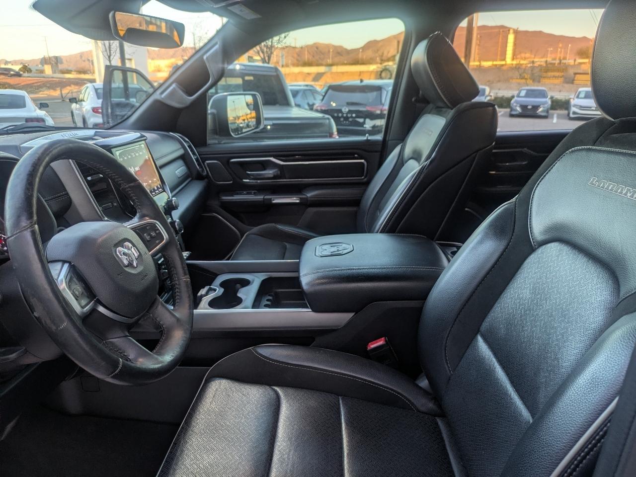 RAM 1500 Laramie Crew Cab SWB 2WD 2021