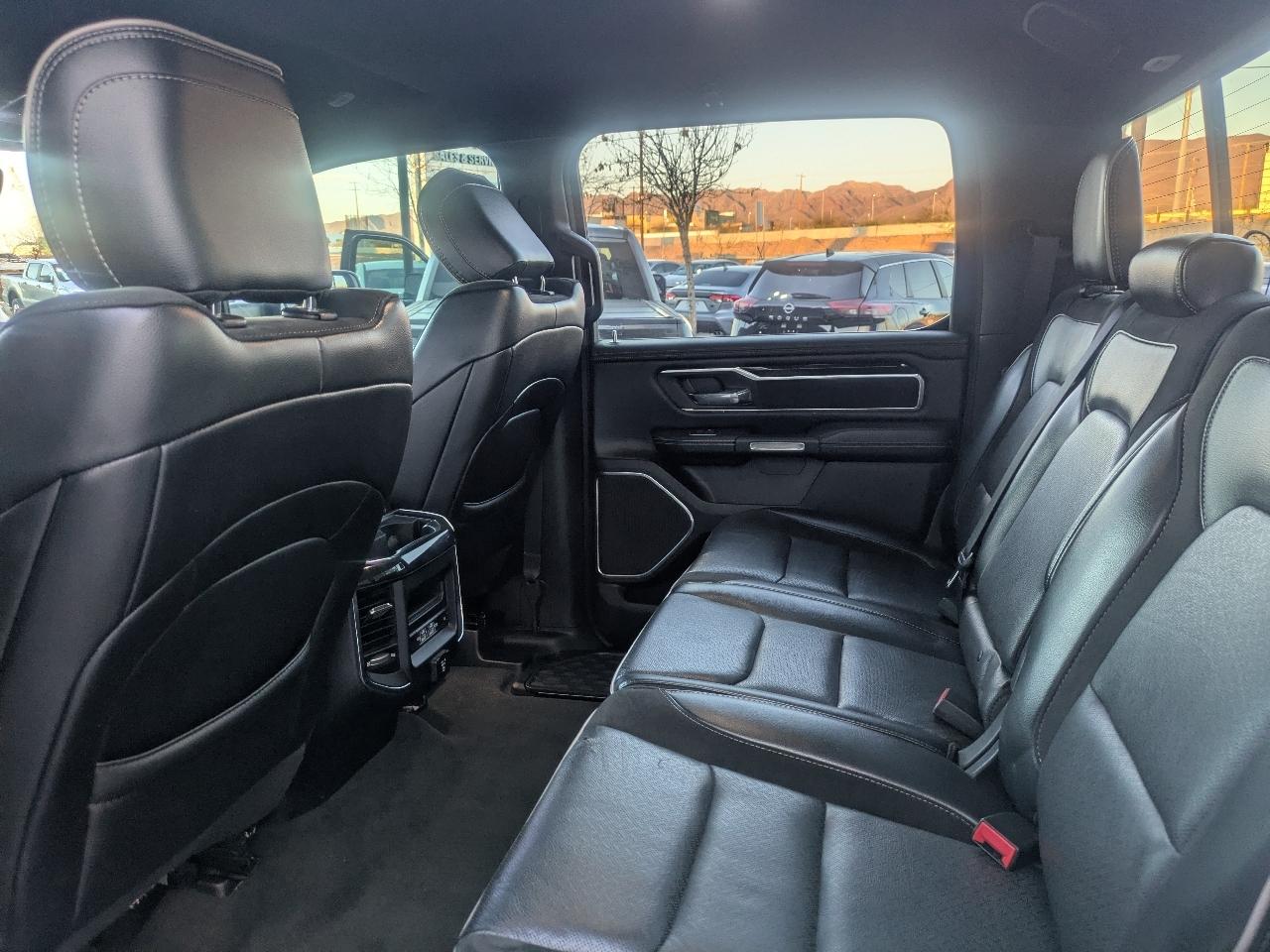 RAM 1500 Laramie Crew Cab SWB 2WD 2021