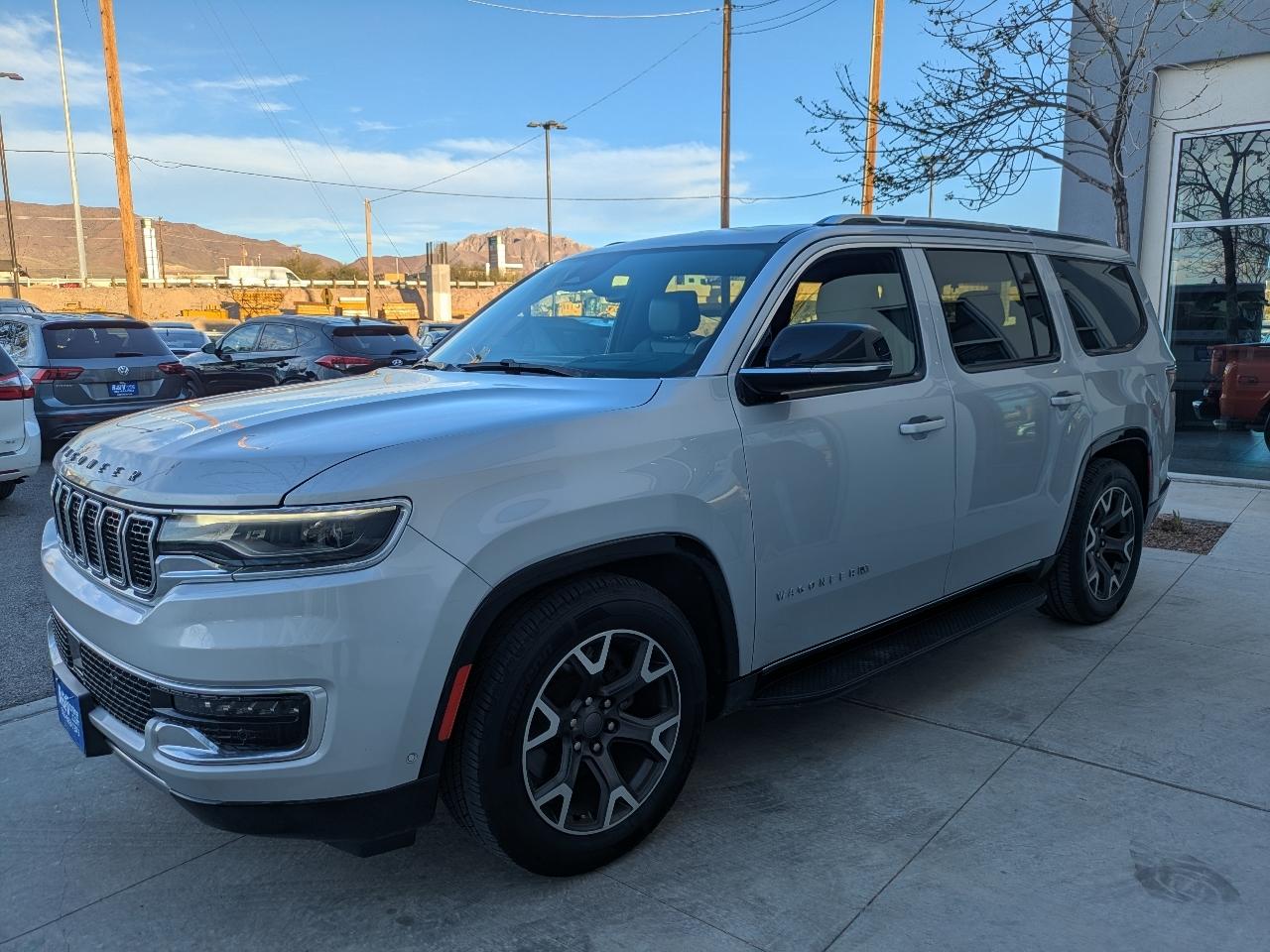 Jeep Wagoneer Series III 4WD 2023
