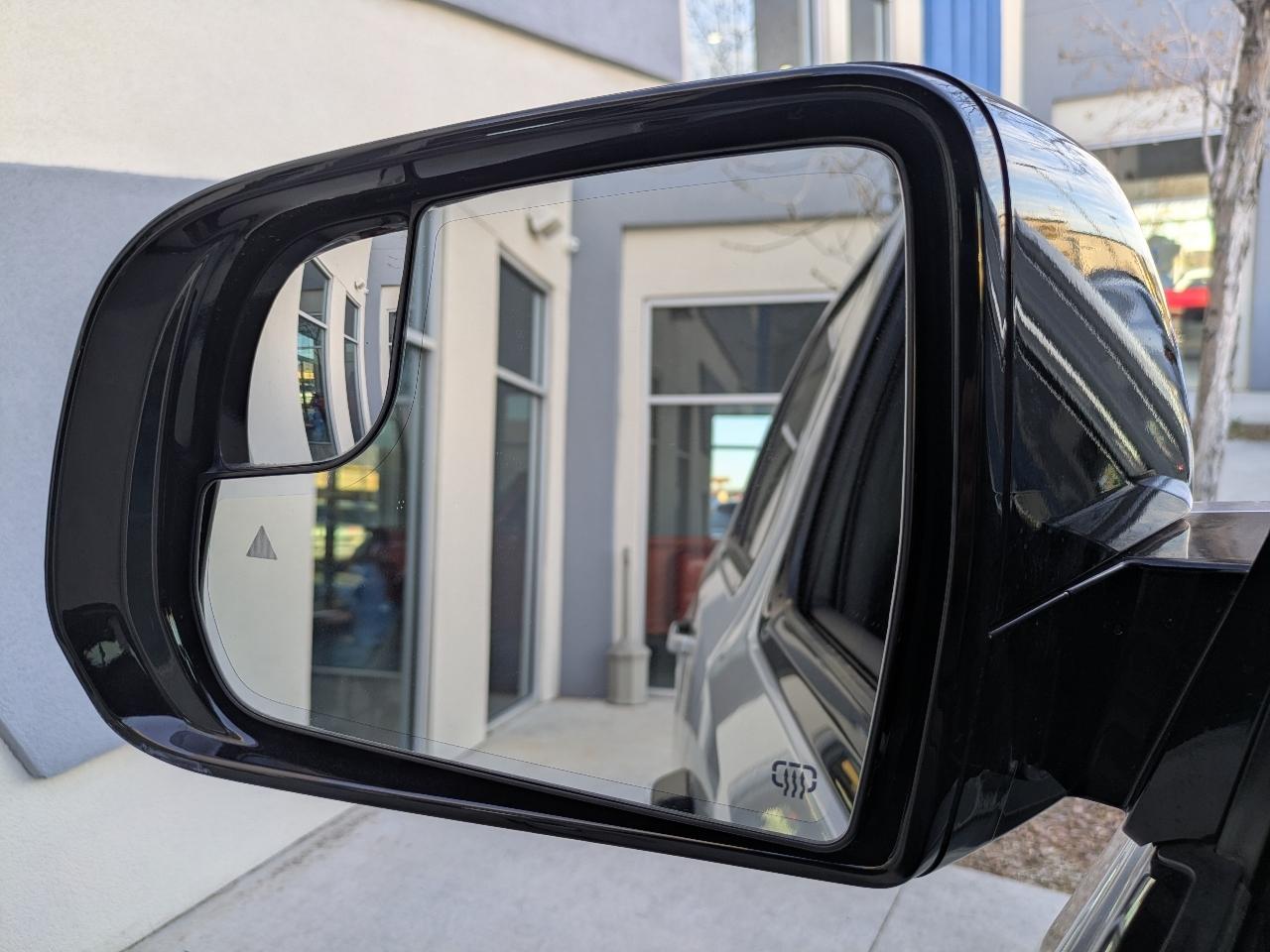 Jeep Wagoneer Series III 4WD 2023