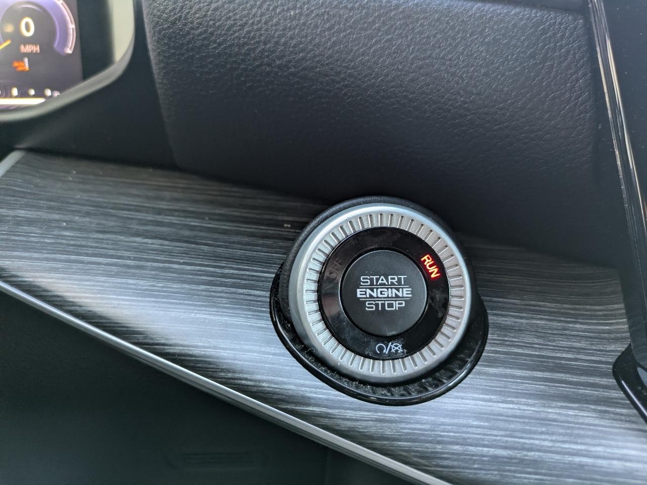 Jeep Wagoneer Series III 4WD 2023