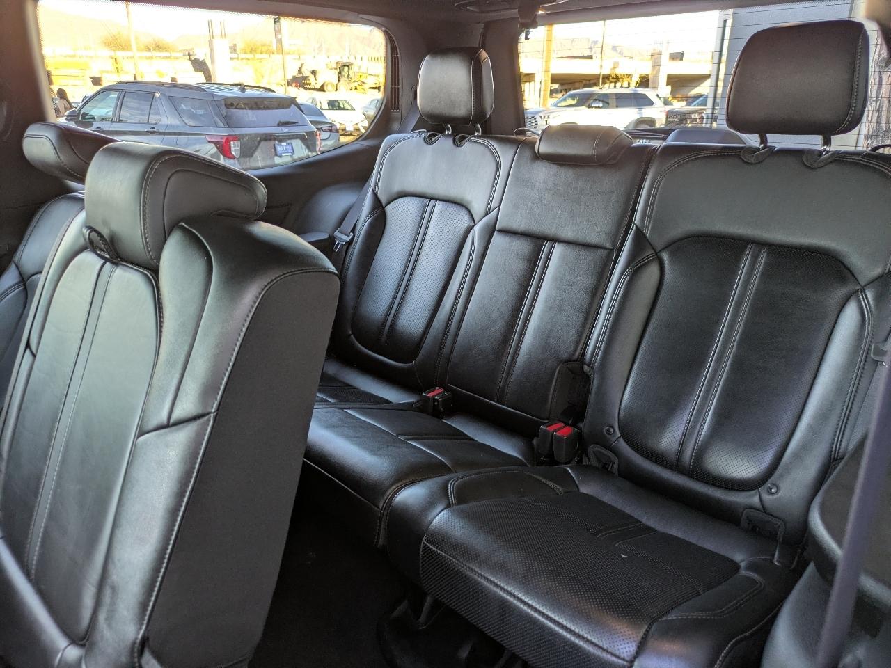 Jeep Wagoneer Series III 4WD 2023