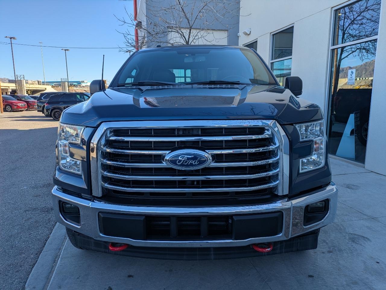 Ford F-150 4WD Reg Cab 126" XLT 2017