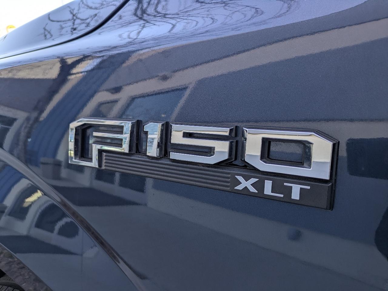 Ford F-150 4WD Reg Cab 126" XLT 2017