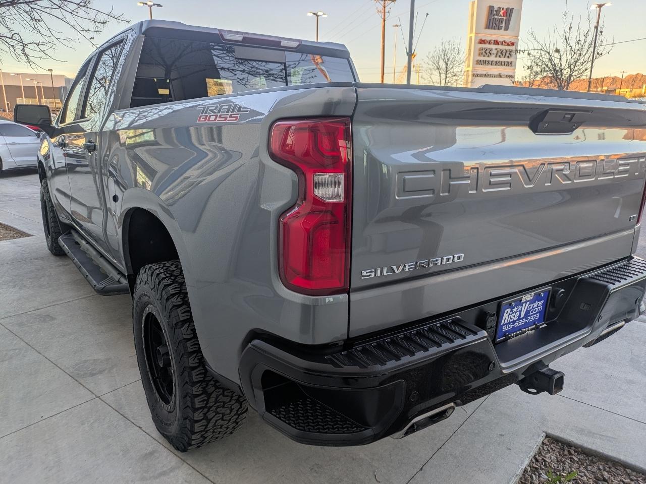 Chevrolet Silverado 1500 LT Trail Boss Crew Cab 4WD 2021