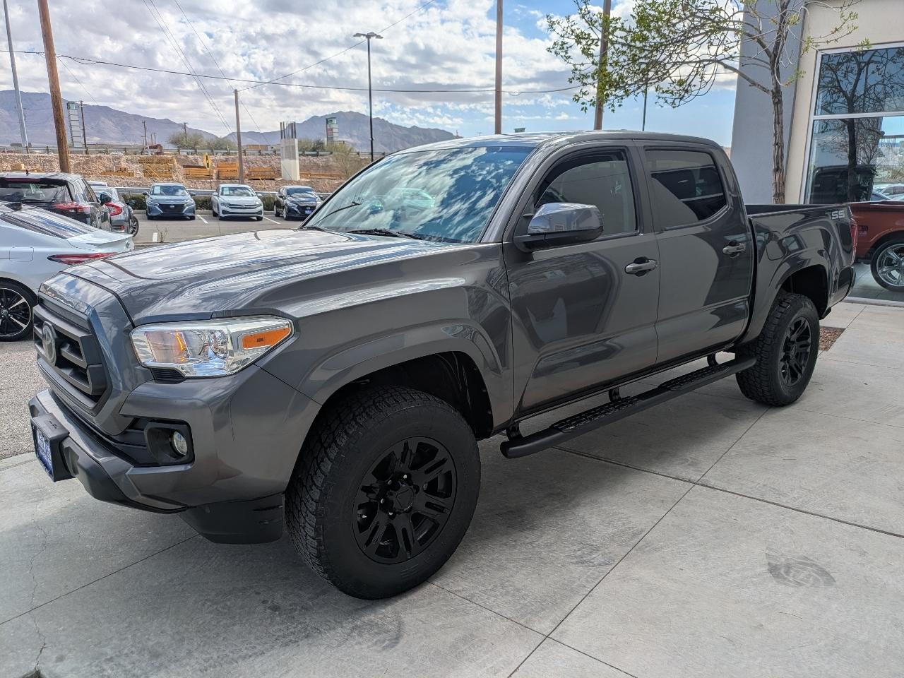 Toyota Tacoma SR5 Double Cab I4 2WD 2021