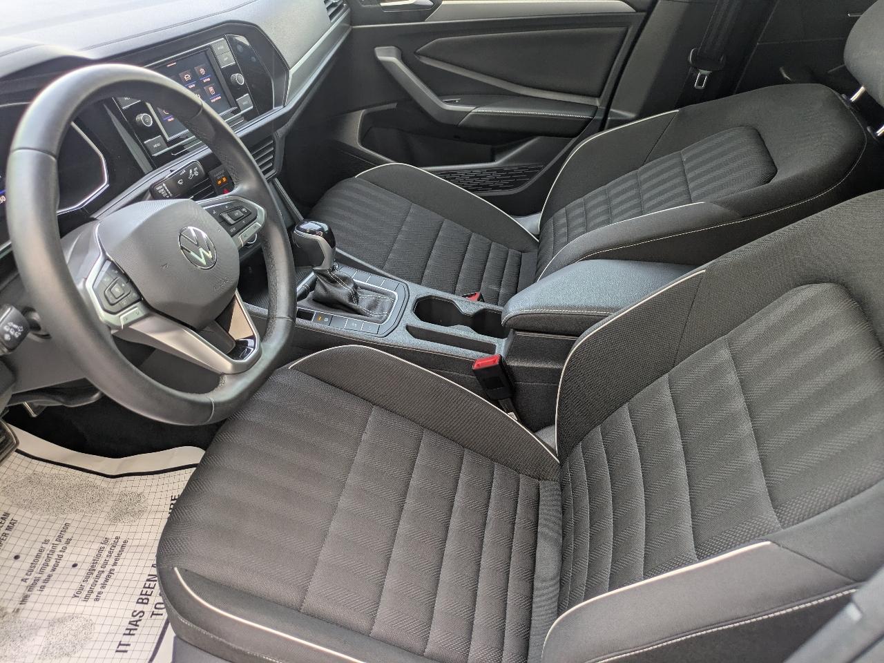 Volkswagen Jetta Sport 2024