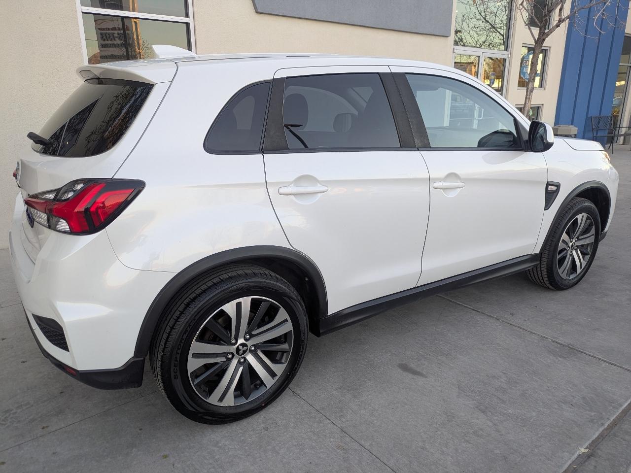Mitsubishi Outlander Sport 2.0 ES AWD 2021
