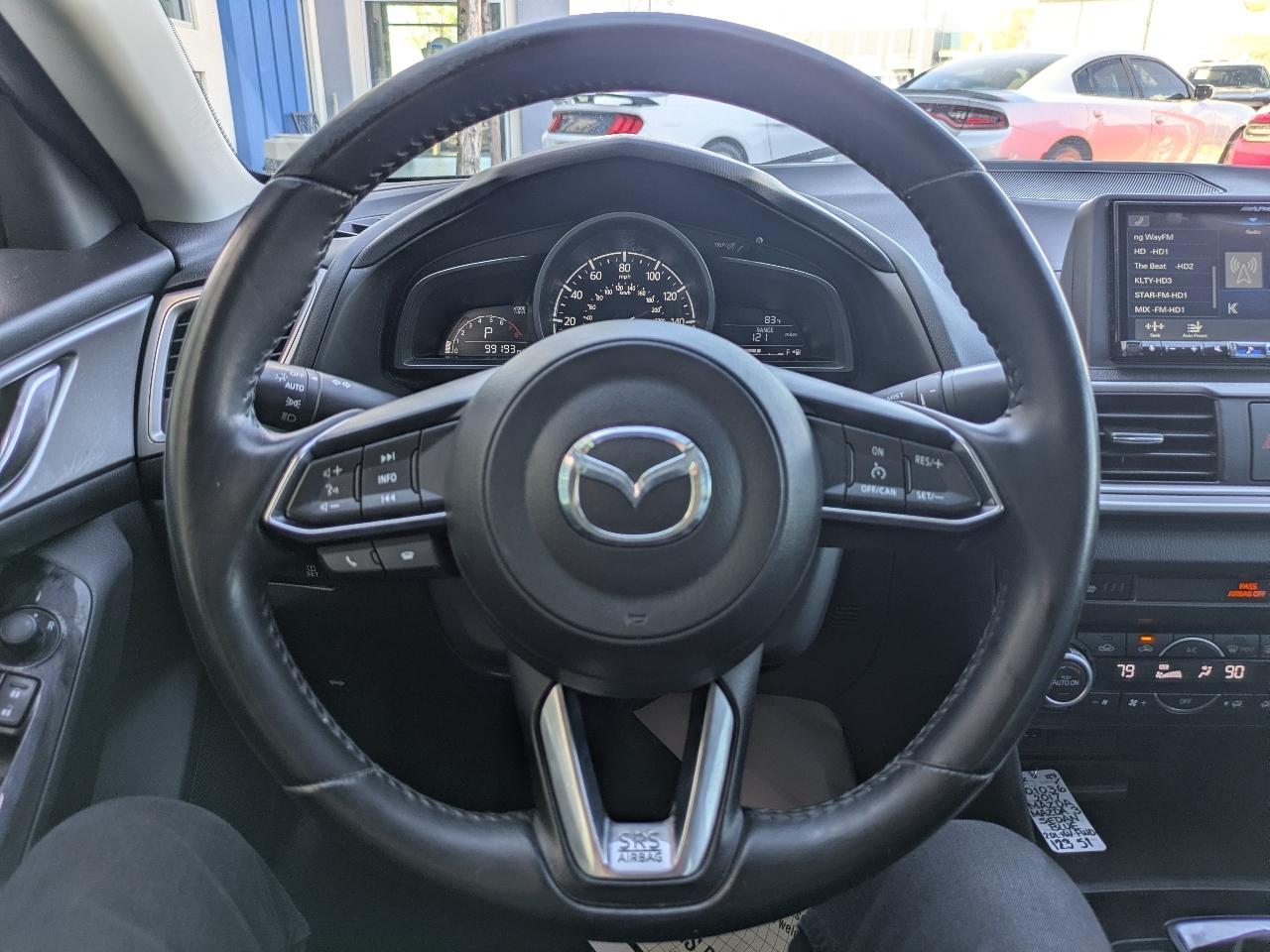 Mazda MAZDA3 i Touring AT 4-Door 2017