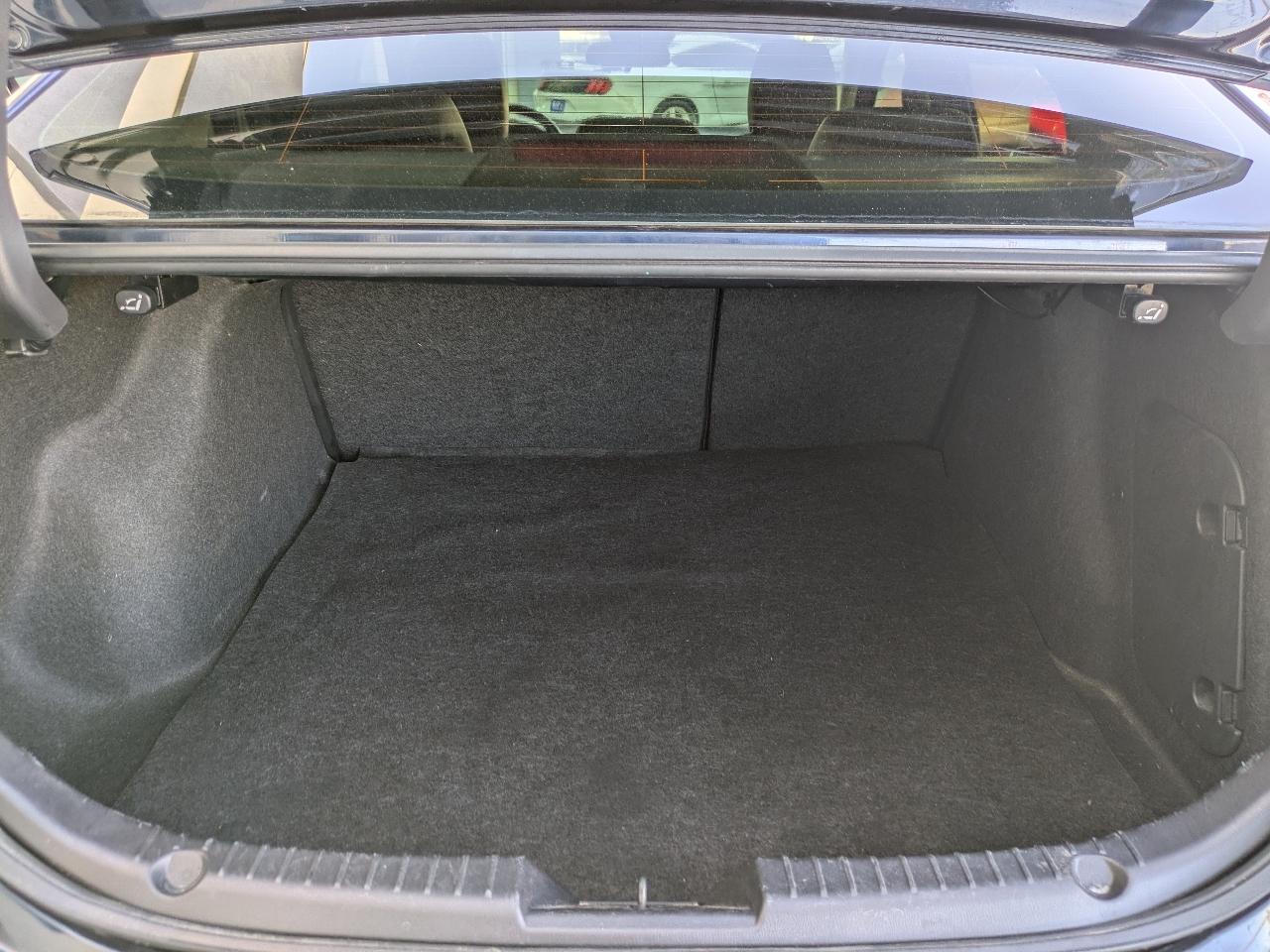 Mazda MAZDA3 i Touring AT 4-Door 2017