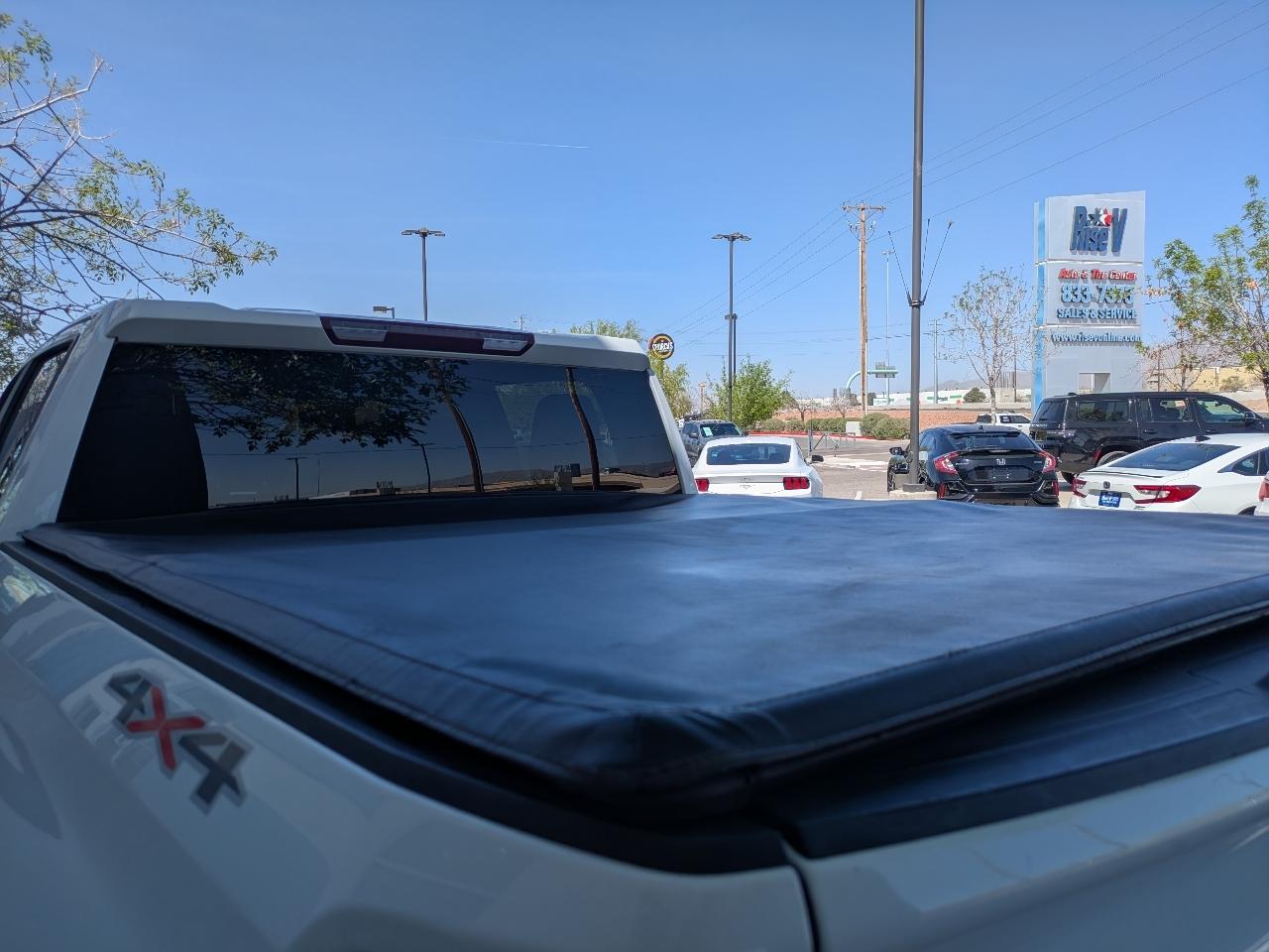 Chevrolet Silverado 1500 LT-L Crew Cab 4WD 2022