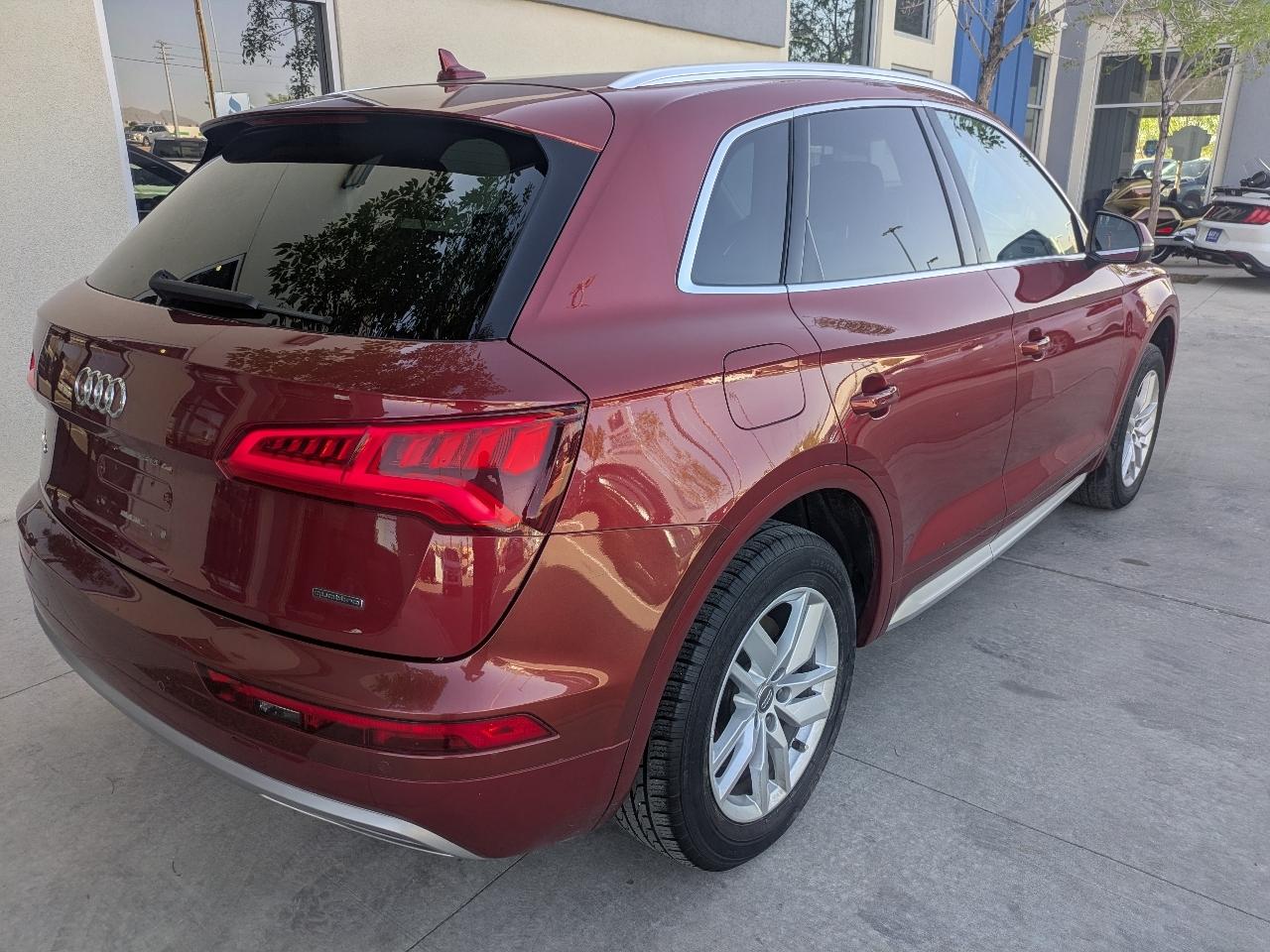 Audi Q5 2.0T Premium quattro 2020