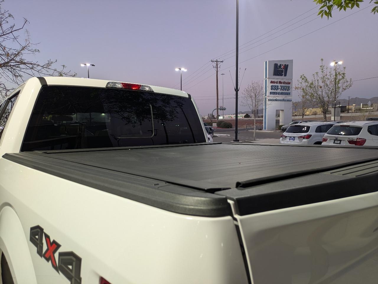 Ford F-150 XLT SuperCrew Short Bed 4WD 2017