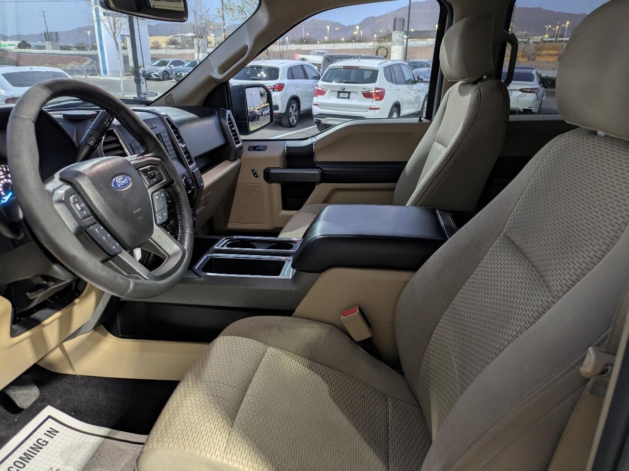 Ford F-150 XLT SuperCrew Short Bed 4WD 2017