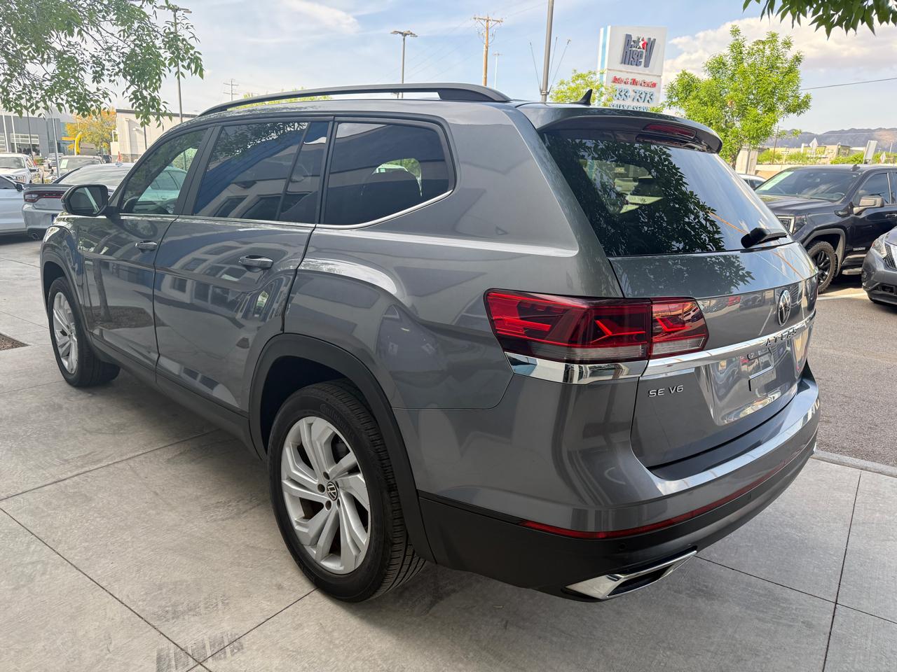 Volkswagen Atlas V6 SE w/Technology 2021