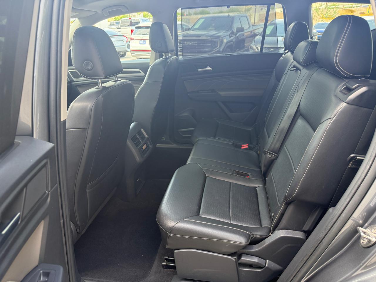 Volkswagen Atlas V6 SE w/Technology 2021