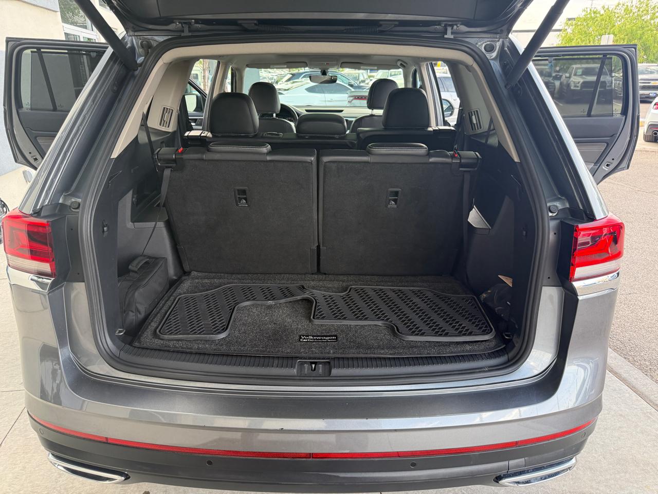 Volkswagen Atlas V6 SE w/Technology 2021