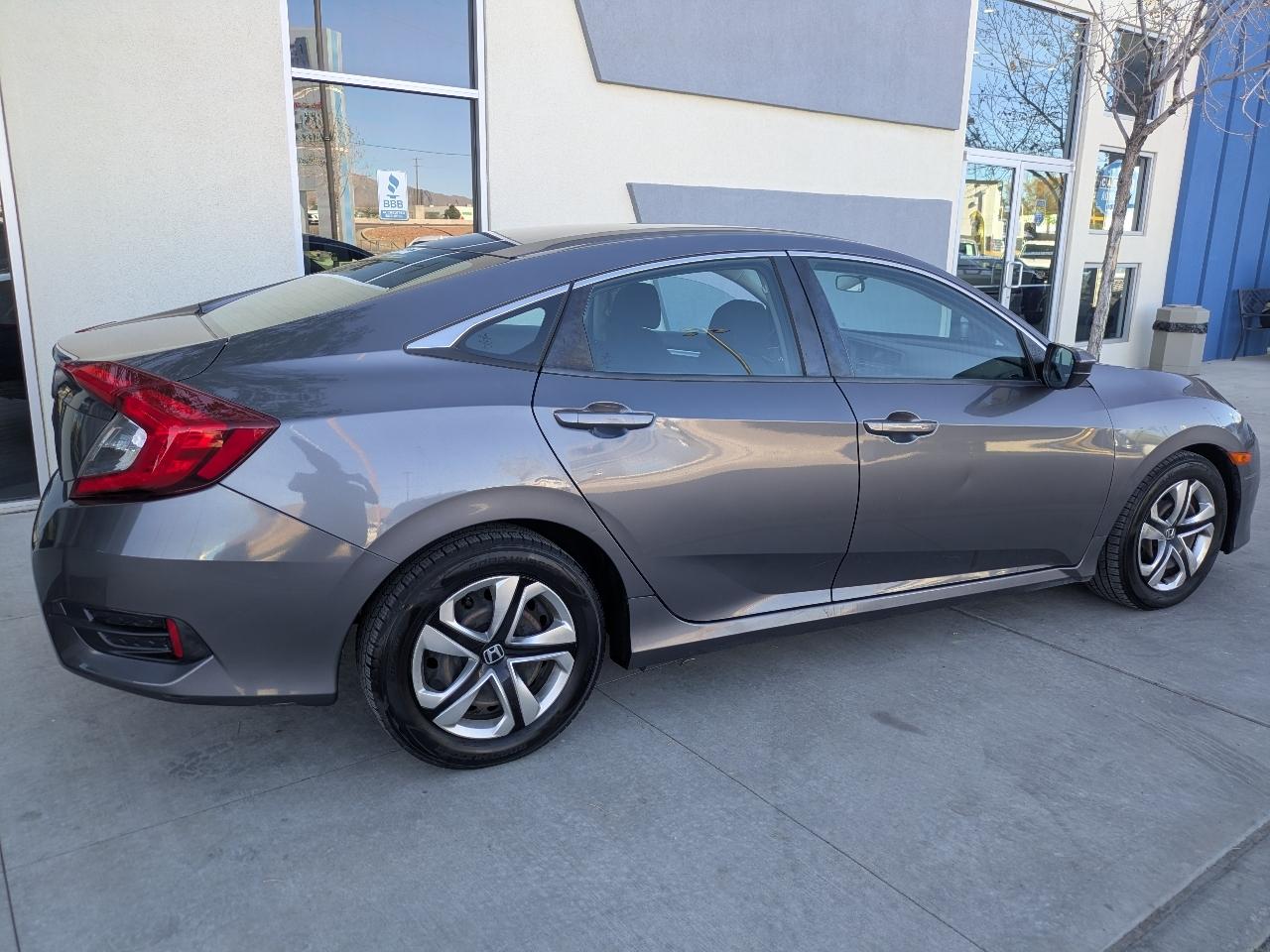 Honda Civic LX Sedan CVT 2018