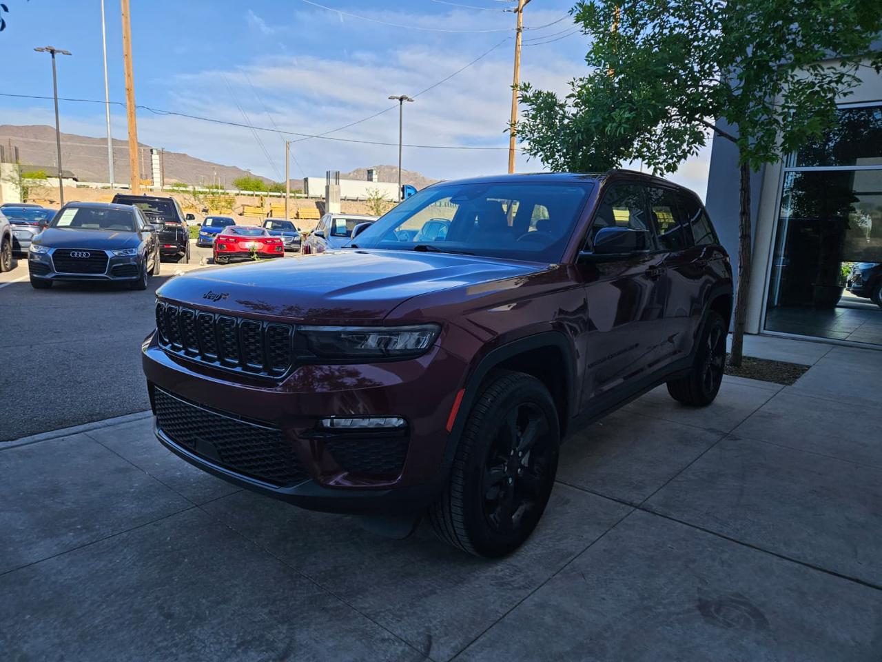 Jeep Grand Cherokee Limited 2WD 2023