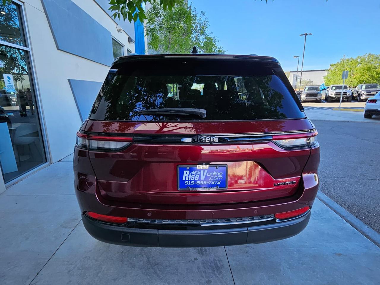 Jeep Grand Cherokee Limited 2WD 2023