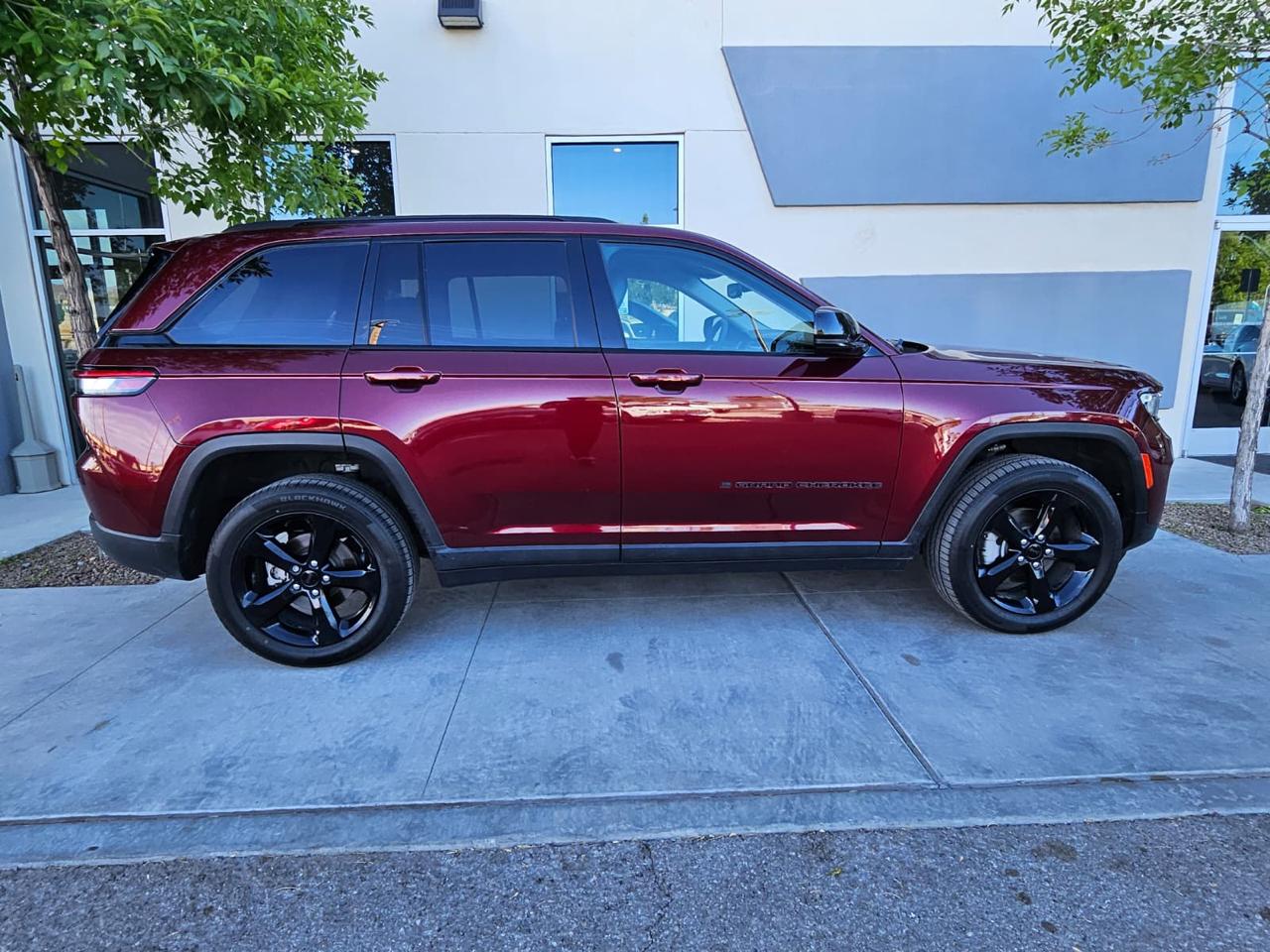 Jeep Grand Cherokee Limited 2WD 2023