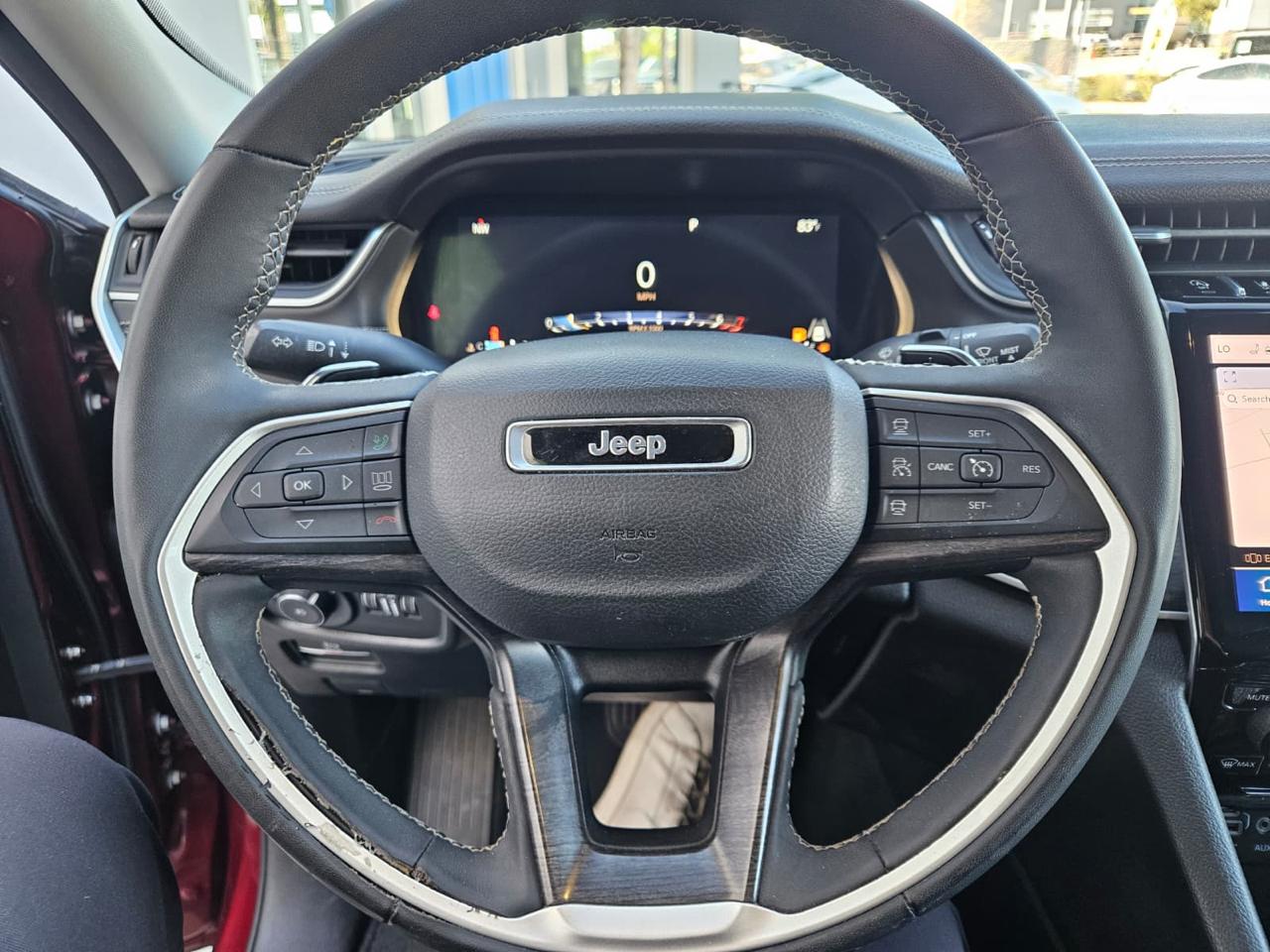 Jeep Grand Cherokee Limited 2WD 2023