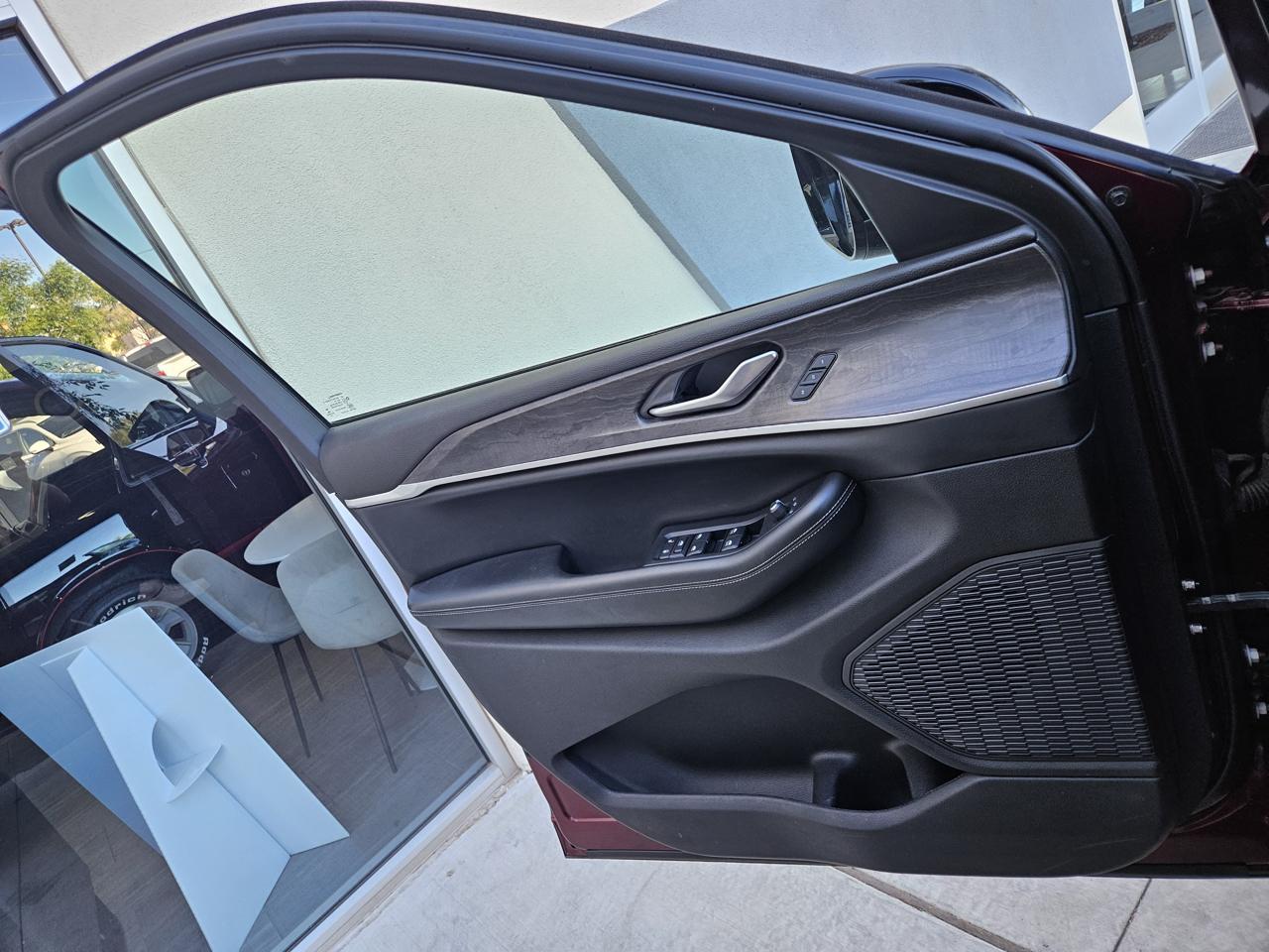 Jeep Grand Cherokee Limited 2WD 2023