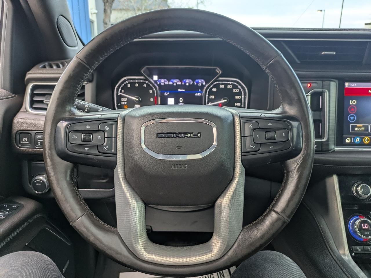 GMC Yukon Denali 2WD 2021
