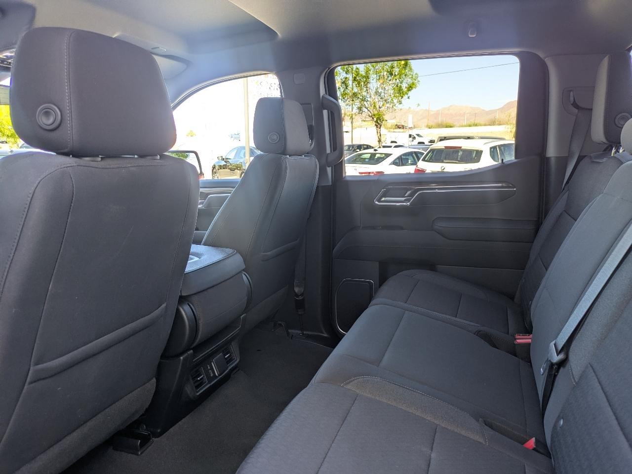 Chevrolet Silverado 1500 LT Crew Cab 4WD 2023