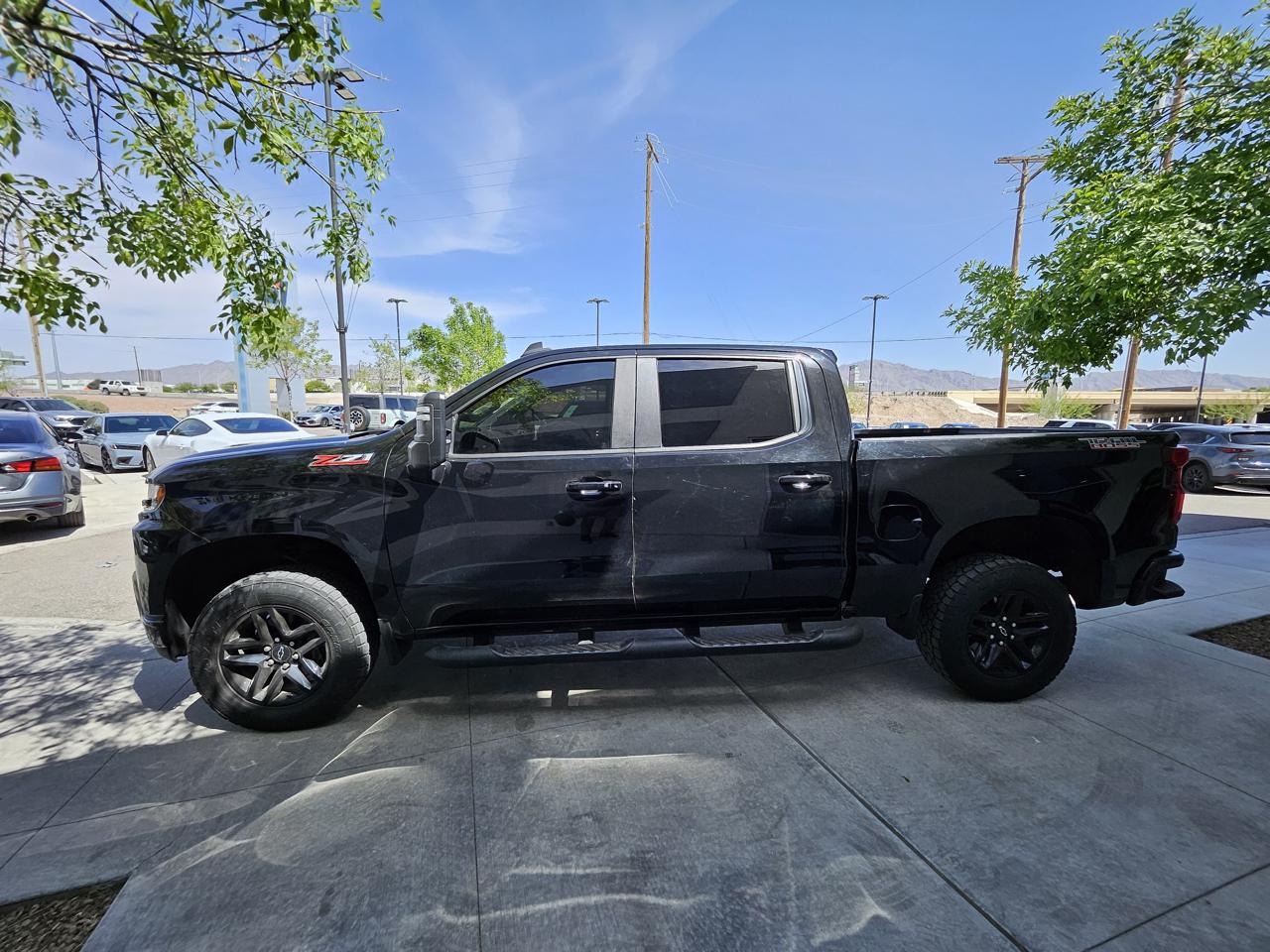 Chevrolet Silverado 1500 LT Trail Boss Crew Cab 4WD 2021